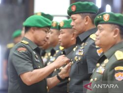 Pimpinan sertijab tiga jabatan strategis TNI AD diserahkan kepada Jenderal Agus Subiyanto