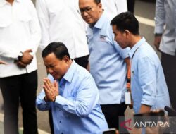 Prabowo Tak Cuti di Hari Ke-3 Kampanye, Temui PM Anwar di Malaysia