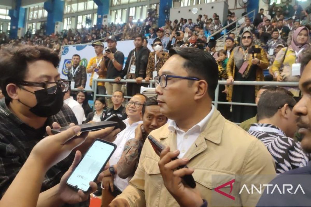 Ridwan Kamil Mengungkap Bahwa Dia Dapat Dua Surat Tugas untuk Maju dalam Pilkada 2024