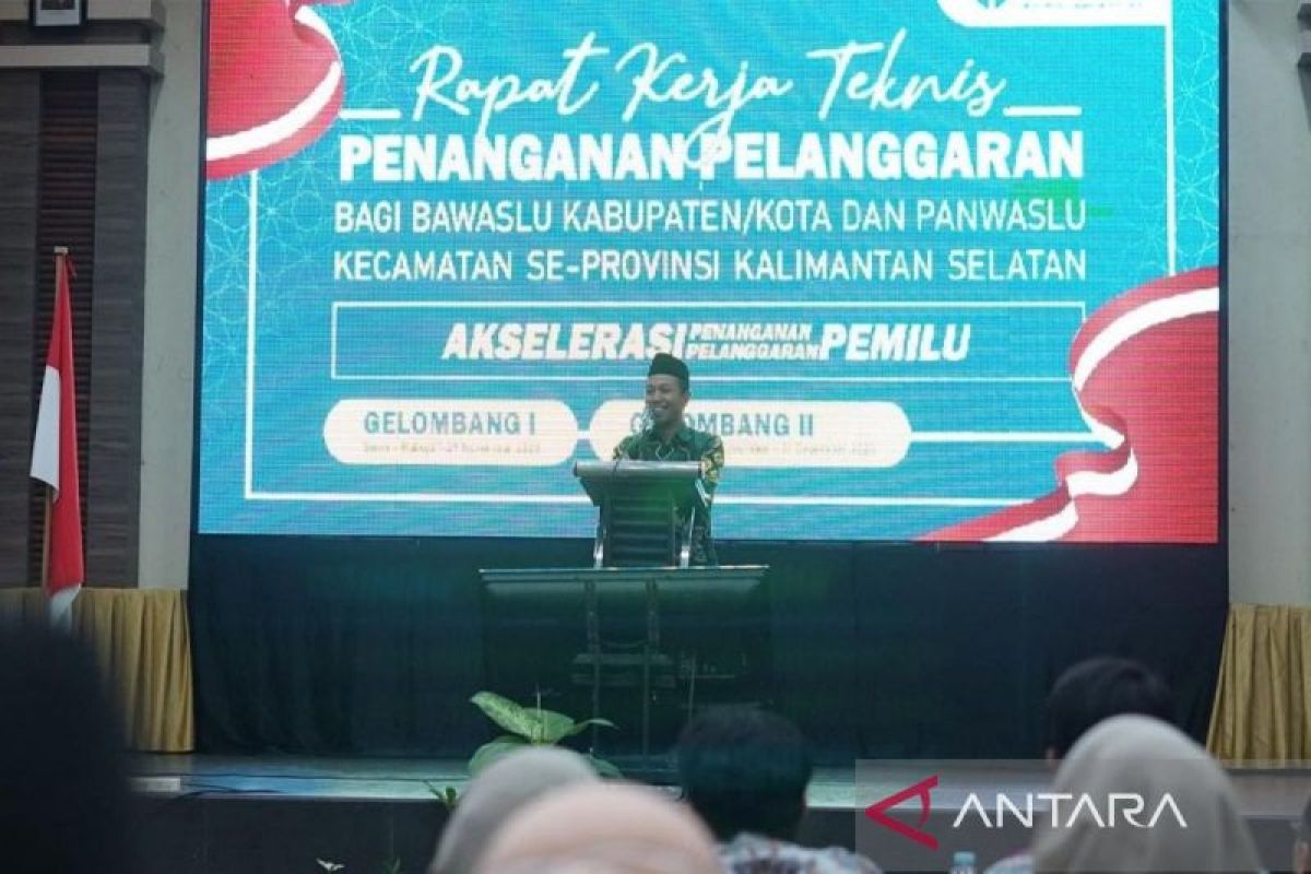 Bawaslu Kalsel Mengingatkan Panwascam untuk Memiliki Form A selama Masa Kampanye