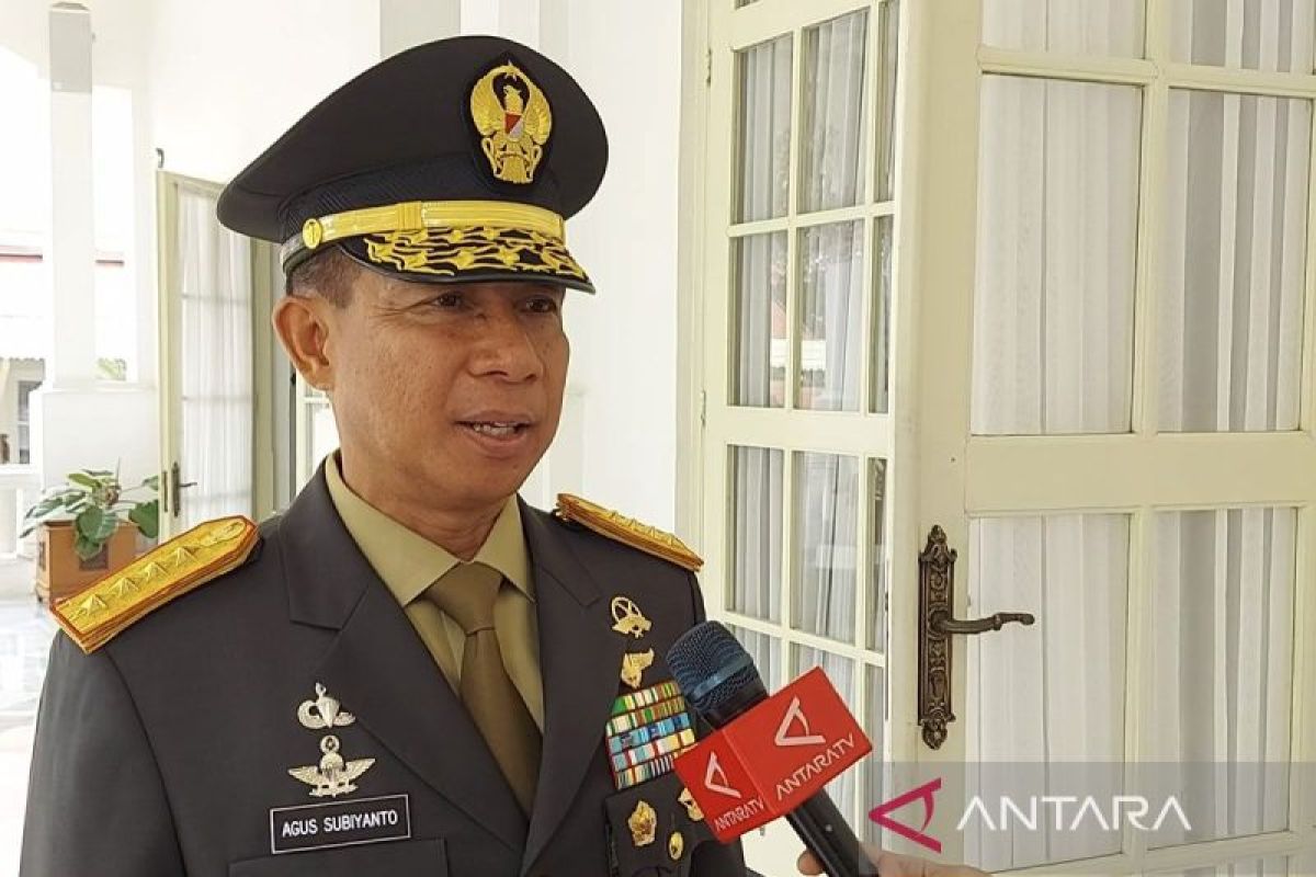 Panglima TNI melakukan mutasi 49 perwira tinggi, termasuk pangkostrad dan pangdam