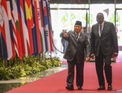 Menteri Pertahanan AS Berdiskusi dengan Menteri Pertahanan Negara-negara ASEAN di Jakarta