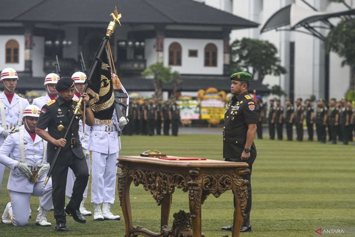 Politik Hari Ini: Sertijab KSAD dan Kampanye Capres-Cawapres