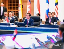 Jokowi mengajak negara-negara ASEAN dan Jepang untuk menerapkan kemitraan komprehensif strategis