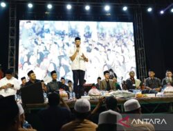 Menyelami Kebersamaan dalam Sholawatan bersama Warga, Ganjar Mengingatkan Pentingnya Menjaga Kerukunan dan Kedamaian