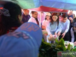 Gibran melakukan “blusukan” ke Pasar Batu Cermin di Labuan Bajo