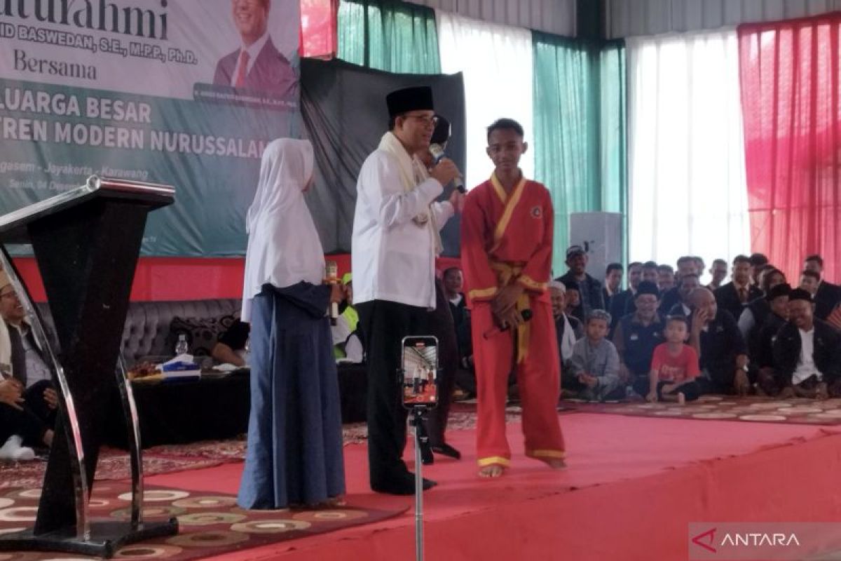 Anies Mencatat bahwa Fasilitas Sekolah Umum dan Sekolah Agama Harus Sama