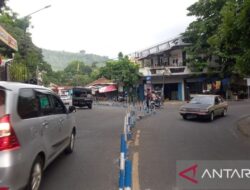 Pantai Palabuhanratu Ramai dengan Ribuan Kendaraan yang Masuk