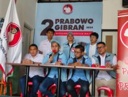 Relawan Prabowo Meminta Untuk Mengibarkan Bendera Merah Putih Demi Pemilu yang Damai