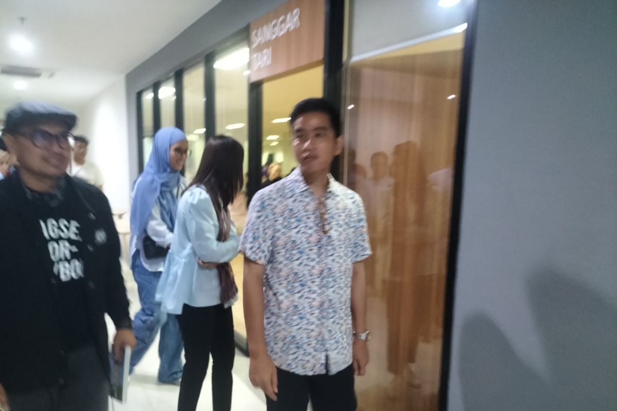 Gibran Menerima Masukan Dari Para Akademisi Beberapa Universitas