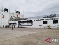 KRI Radjiman Tiba di Perairan Indonesia Setelah Mengantarkan Bantuan untuk Gaza