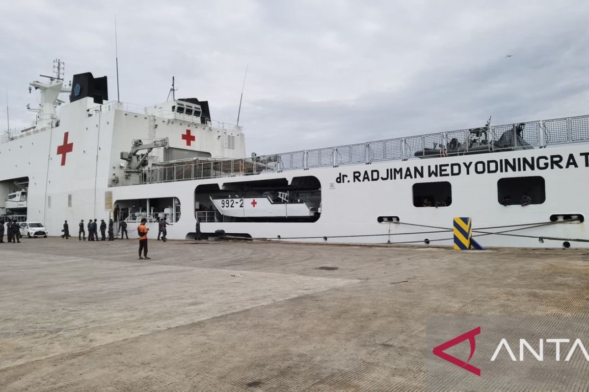 KRI Radjiman Tiba di Perairan Indonesia Setelah Mengantarkan Bantuan untuk Gaza