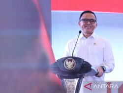 Menpan RB memberikan apresiasi kepada ASN yang tetap memberikan pelayanan saat Lebaran 2024