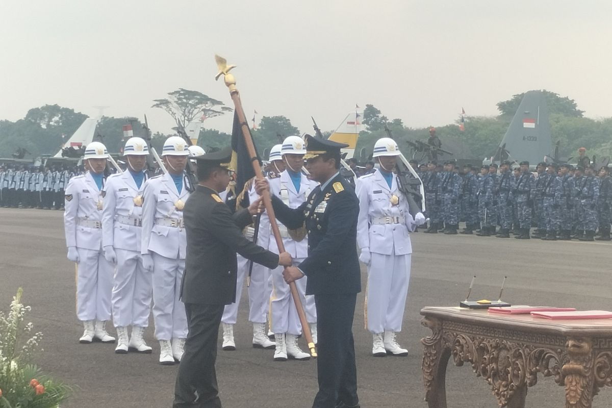 Panglima Memimpin Prosesi Penyerahan Jabatan Kepala Staf Angkatan Udara