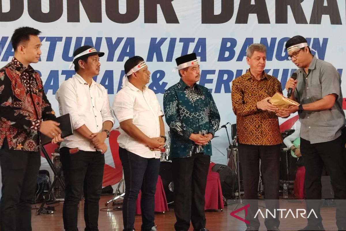 Prabowo Syukuran, Sahabat Bang Ara Beri Donasi Untuk Palestina