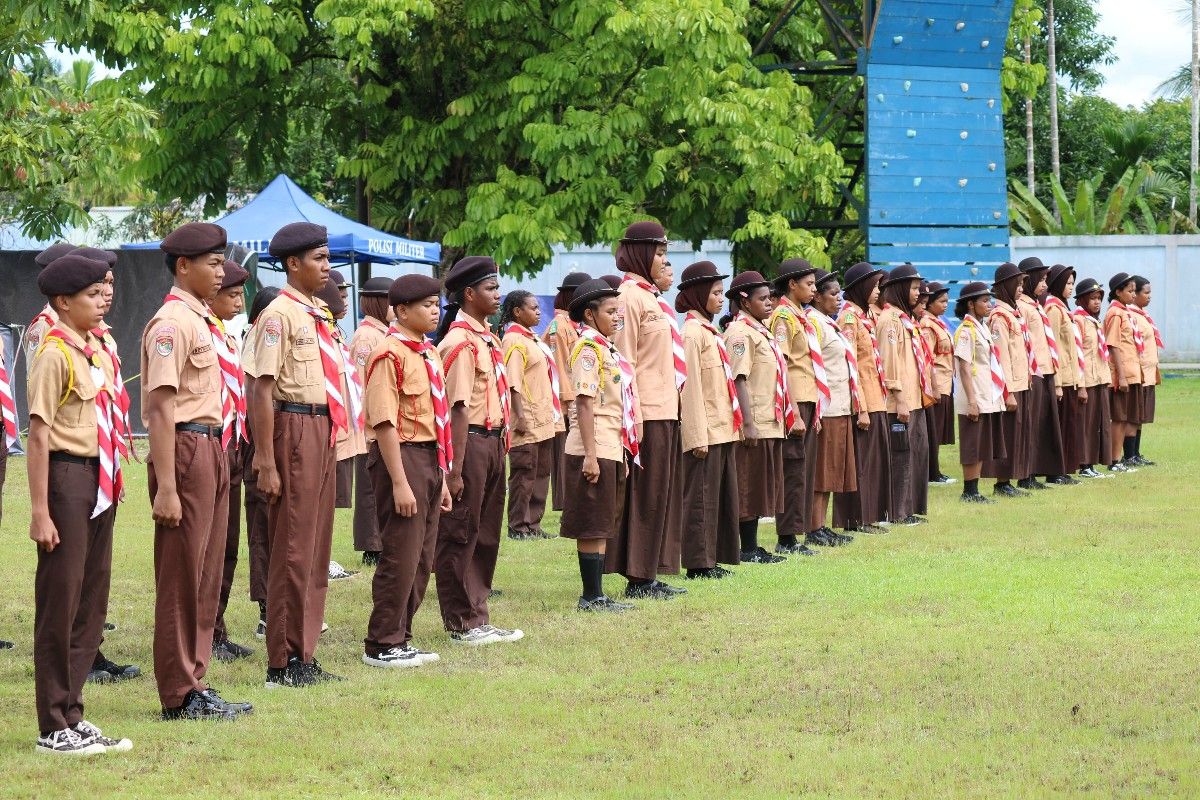 60 siswa di Timika mengikuti perkemahan safari udara