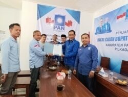 Iwan Ola, Ketua DPC Gerindra, Mendaftar sebagai Bacabup di PAN Pangandaran