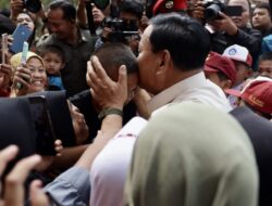 Prabowo Subianto pledges to ensure that welfare programs will benefit children throughout Indonesia