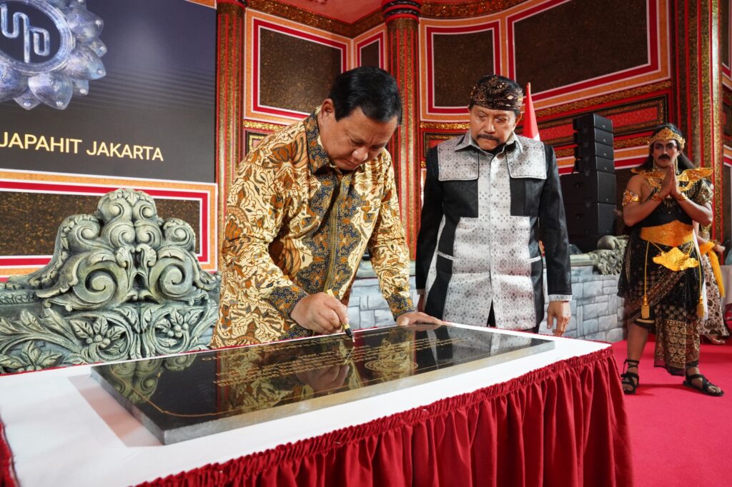 Prabowo Subianto Shows Gratitude for Efforts to Honor Indonesian Culture at Hendropriyono’s Birthday Celebration