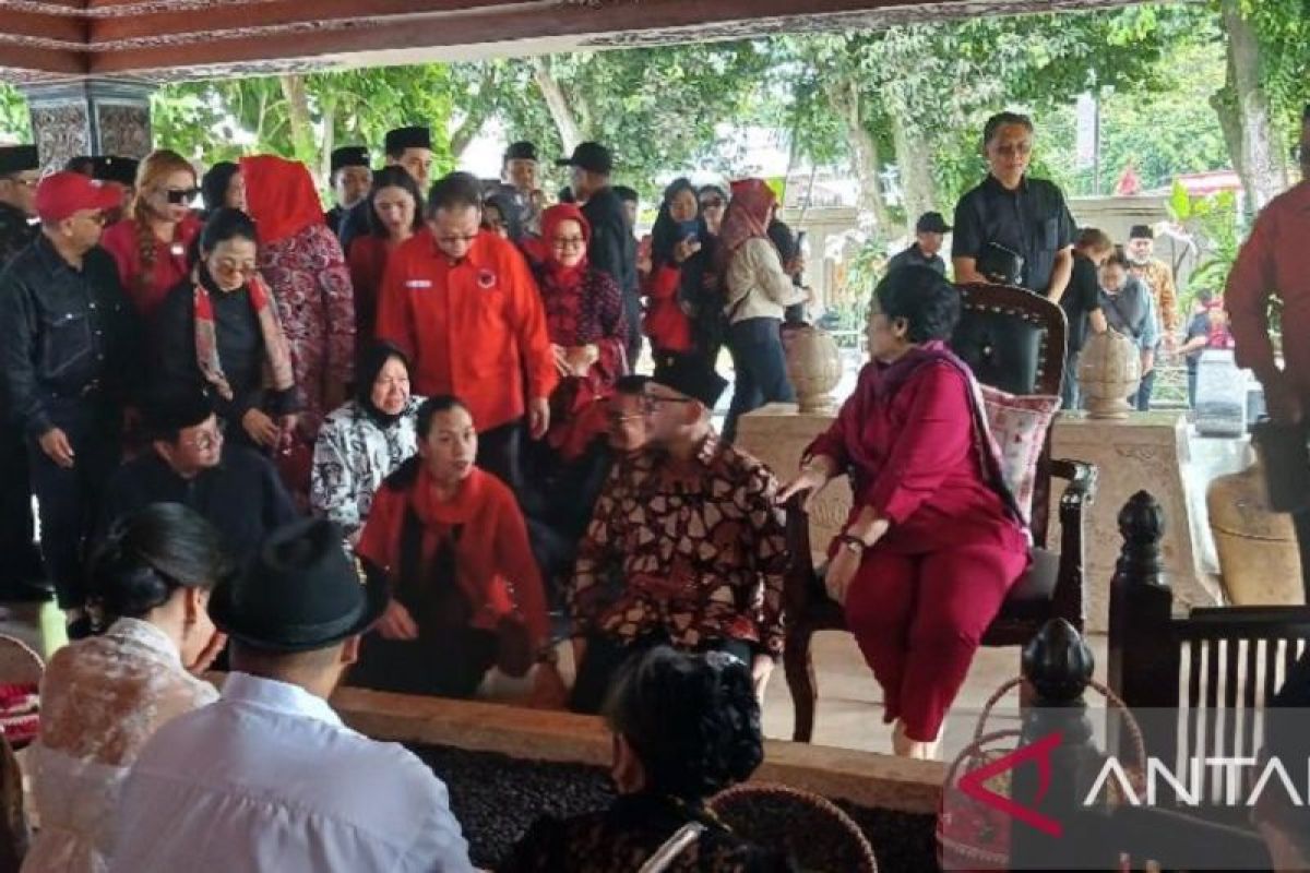 PDIP belum memberikan tugas kepada Risma dalam Pilkada Jatim