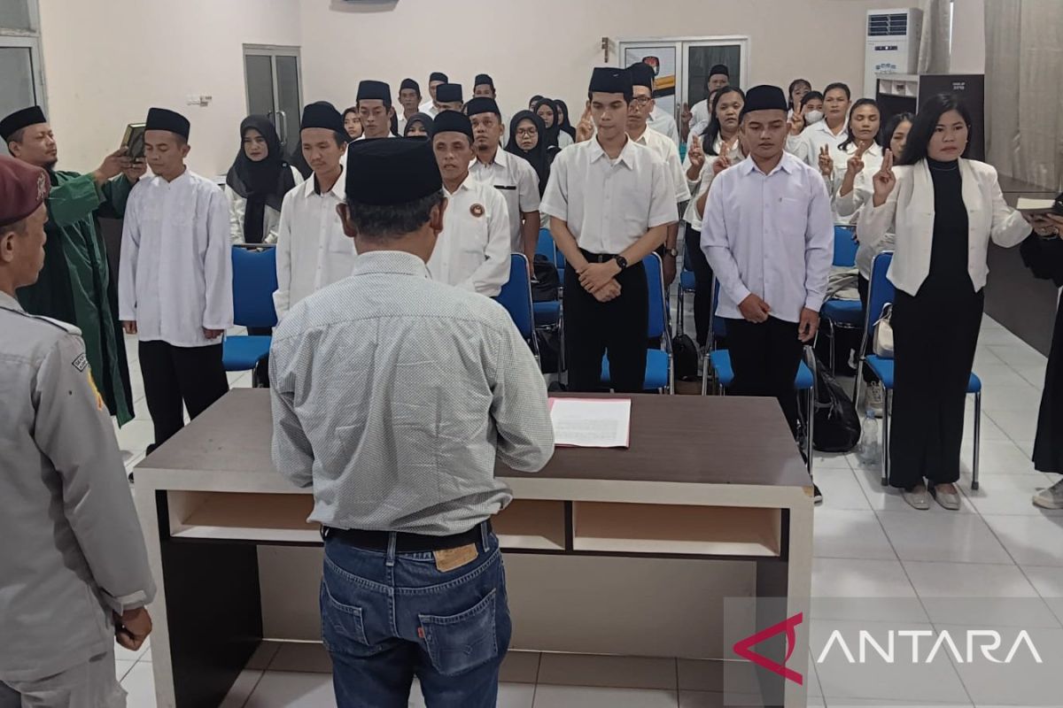 KPU Sigi Melantik Plt Anggota PPS Menggantikan Penyelenggara Badan Ad Hoc yang Berstatus PPPK