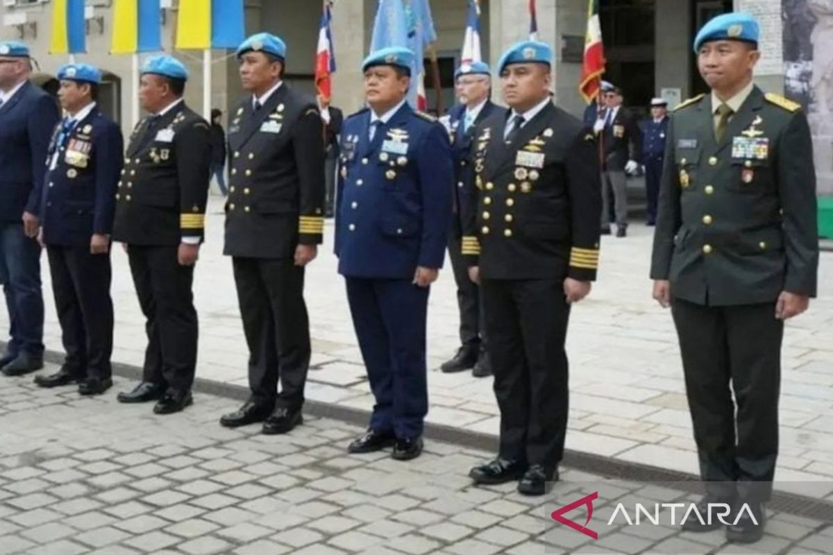 TNI dan Polri mencetak sejarah baru dengan meraih penghargaan dari PBB