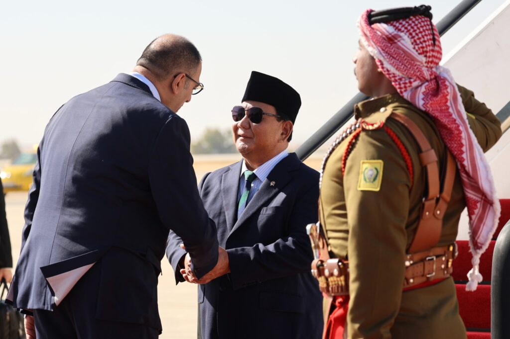 Prabowo Subianto Arrived in Jordan, Greeted by High-Ranking Officials and Honor Guard