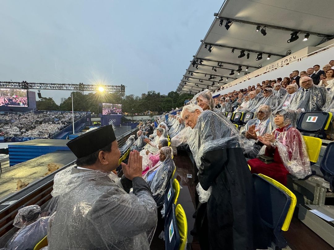 Prabowo Subianto Joins Paris 2024 Olympic Opening Ceremony, Supports Indonesian Team