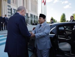 Prabowo Subianto Personally Escorted to Car by Erdoğan after Meeting in Turkey