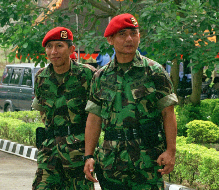 Letnan Jenderal TNI (Purn.) Johannes Suryo Prabowo