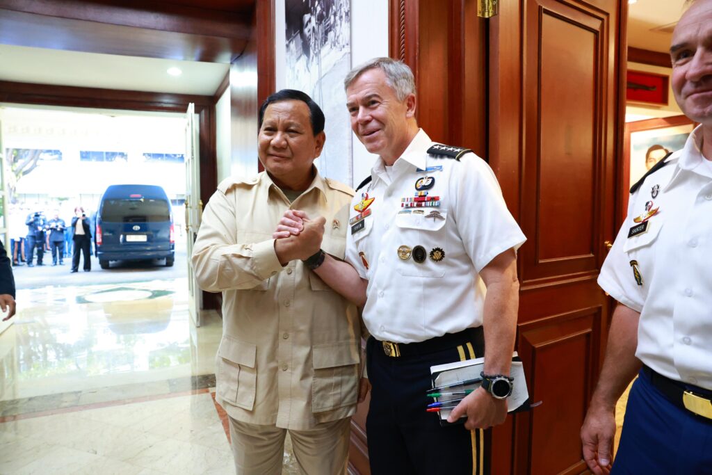 Prabowo Subianto greets Commander of U.S. Special Operations Command, talks about enhancing partnership