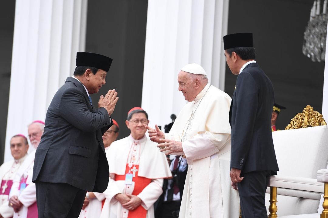 Prabowo Subianto Shares the Moment of Shaking Hands with Pope Francis, Expresses Indonesia’s Diversity and Harmony