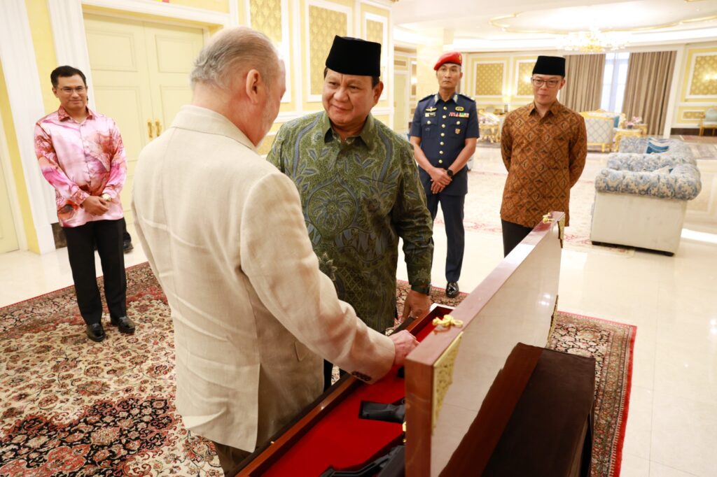 After Traveling to Four Countries, Prabowo Subianto Heads to Malaysia for a Meeting with Sultan Ibrahim