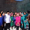 Joyful Moment: Prabowo Subianto Takes a Selfie with Iriana and Mothers at IKN