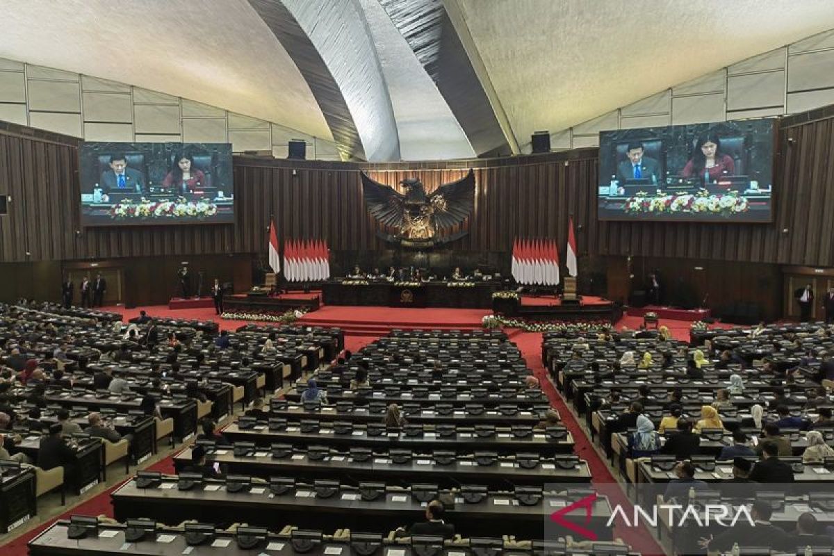 Mengetahui Ragam-ragam Sidang MPR dan Kegunaannya