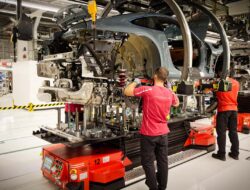 Porsche Pangkas Pekerjaan karena Permintaan EV Menurun