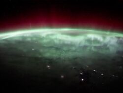 Keajaiban Aurora Borealis: Penemuan Fisik Menakjubkan