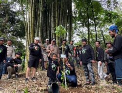 Yayasan Paseban dan Arista Montana Tanam Pohon untuk Memperkuat Konservasi Alam Megamendung