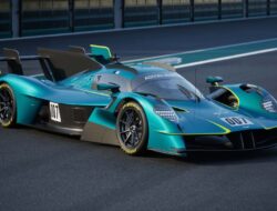 Aston Martin Valkyrie LM: Mobil Le Mans Terbaik untuk Pelanggan
