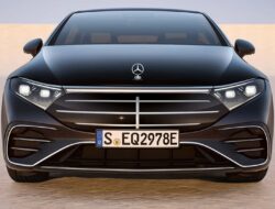 Review Mercedes EQS: Desain Radikal dan Kendala yang Mungkin Dihadapi