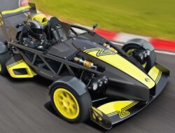 Ariel Atom Terkuat: Menyajikan Sensasi Paling Maksimal