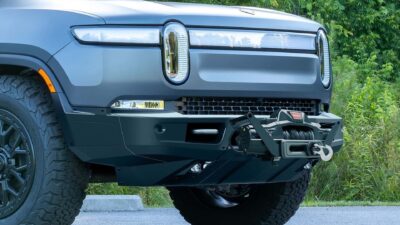 Rivian R1S dan R1T: Penambahan Bumper Winch Terbaru