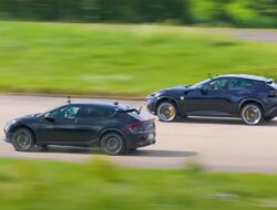 Perbandingan Drag Race Ferrari vs Kia: Pemenangnya Adalah?