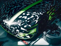 Mercedes-AMG GT Track Sport: Tenaga V-8 Terbaru!