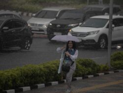 Prakiraan Cuaca: Hujan di Barat dan Tengah Indonesia Pekan Ini