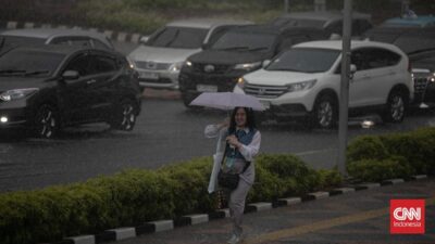 Prakiraan Cuaca: Hujan di Barat dan Tengah Indonesia Pekan Ini