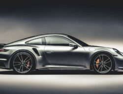 Porsche 911 Turbo S Hybrid Debut Baru 2022