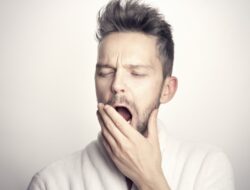 Cara Bangun Tidur Pagi Tanpa Kantuk & Lebih Produktif