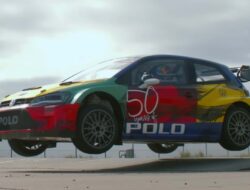 Volkswagen Bikin Video Gymkhana Keren!